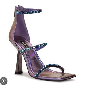 NINE WEST Vavoom size 6 purple iridescent metallic heels